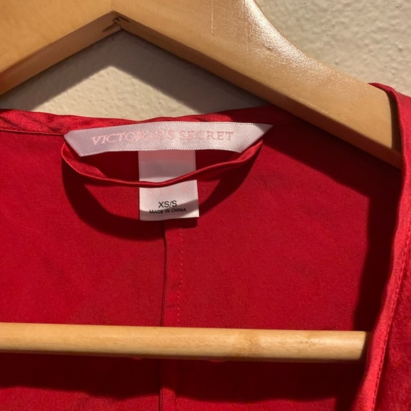 Robes - Picture 4 of 4